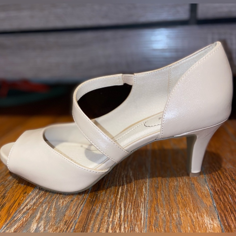 Life Stride Women Shoes